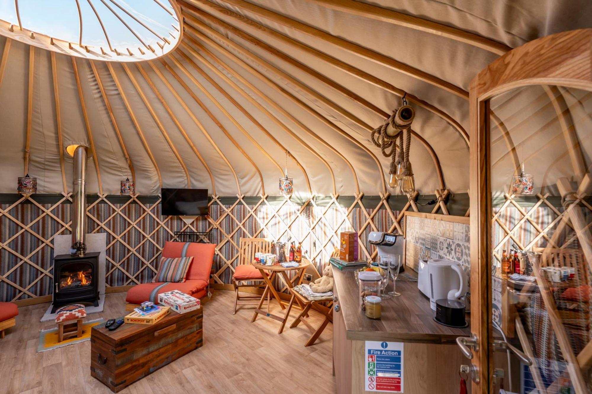 Glamping At South Lytchett Manor Poole Exterior foto