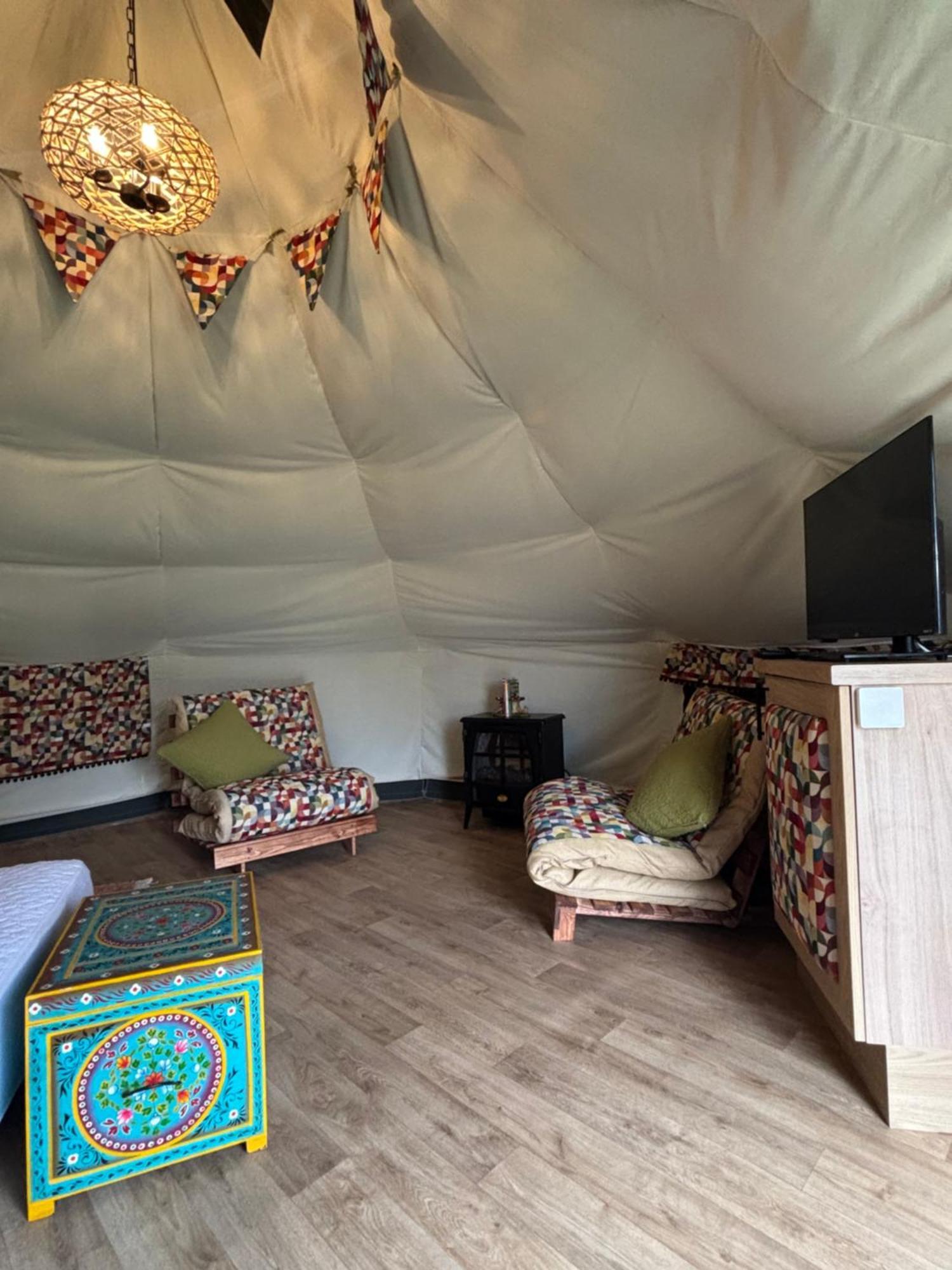 Glamping At South Lytchett Manor Poole Exterior foto