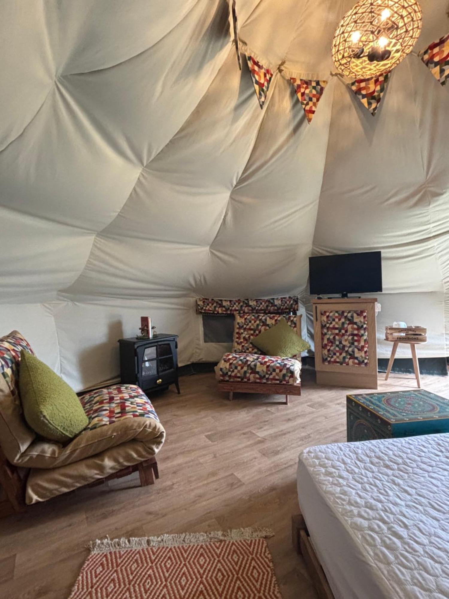 Glamping At South Lytchett Manor Poole Exterior foto